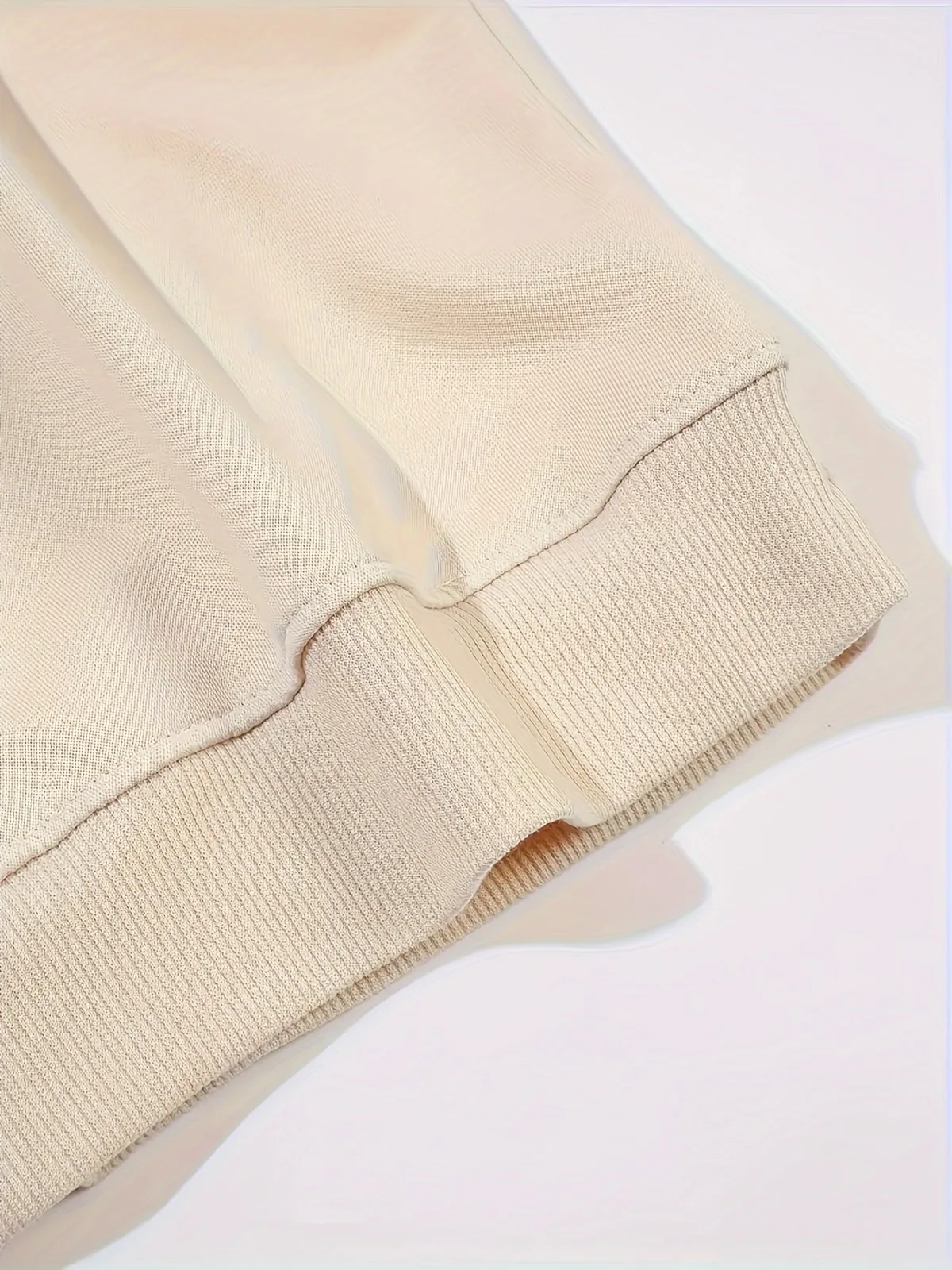 سويت شيرت نسائي كاجوال برقبة دائرية مع نمط حروف مطبوع بلوفر فضفاض مريح هدية العيد للأصدقاء