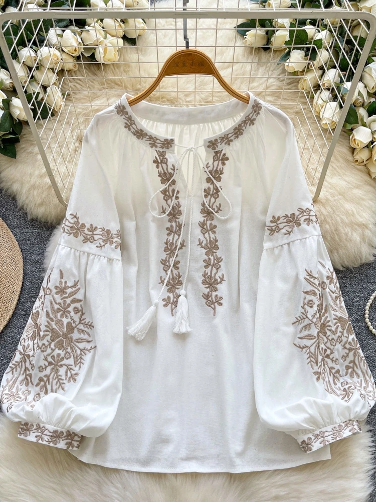 

Retro Heavy Industry Embroidered Shirt Women in 2026 Spring New Loose Lace-up Round Neck Lantern Sleeve Color Blocking Top