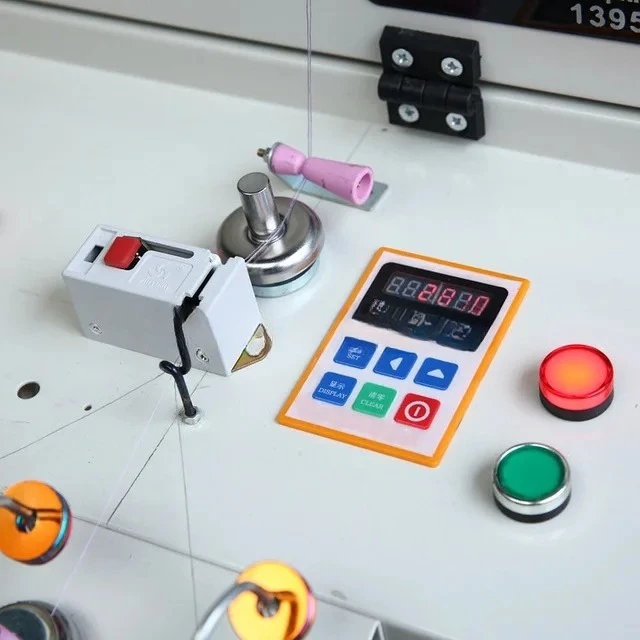 Automatische Hochgeschwindigkeits-Garnwickelmaschine mit einer Spindel