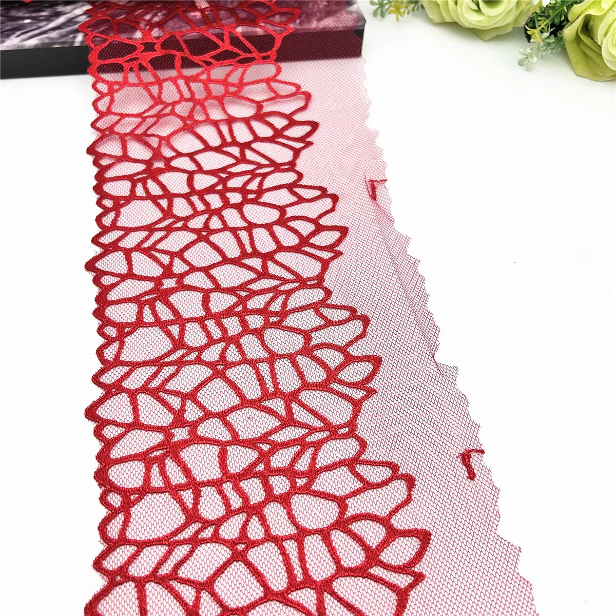 3y/lot Width 17cm Red With Foil Shimmer No-Elastic Eyelash Lace Trim For Clothing Accessory Dress Sewing Applique Costume Lace