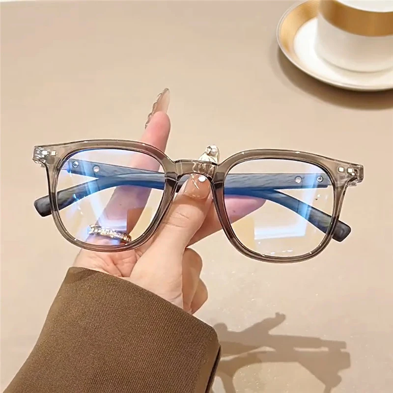 Oversized Retro Pre…