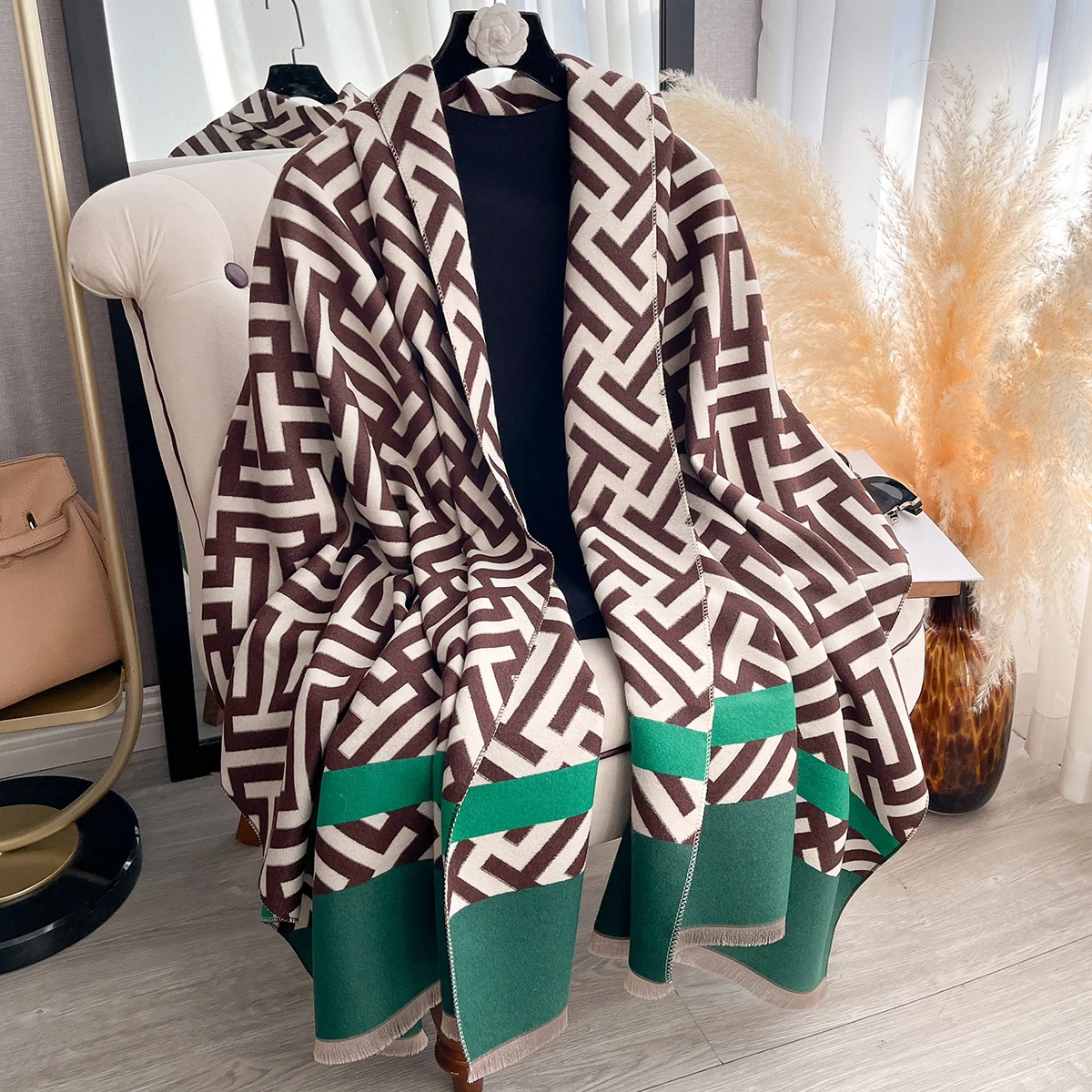 New Brand Elegance Two-Sided Print Scarf Soft Warm Fringe Pashmina Shawl Autumn and Winter Outdoor Coldproof Windproof Blanket view 5