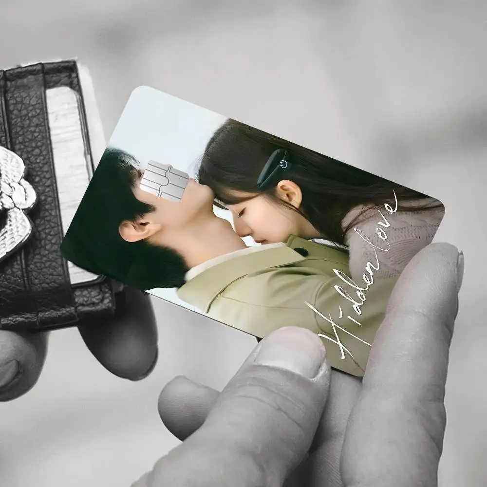 حار تاي H-Hidden Love Game أنيمي ملصق فيلم غطاء الجلد للصغيرة الكبيرة لا رقاقة الخصم بطاقة الائتمان الجانب الأمامي