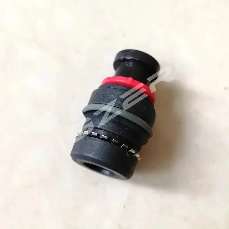 Genuine Inlet Manifold Vacuum Booster Pump Connector Plastic for Roewe 550 750 MG MG6 LZN100220 view 4