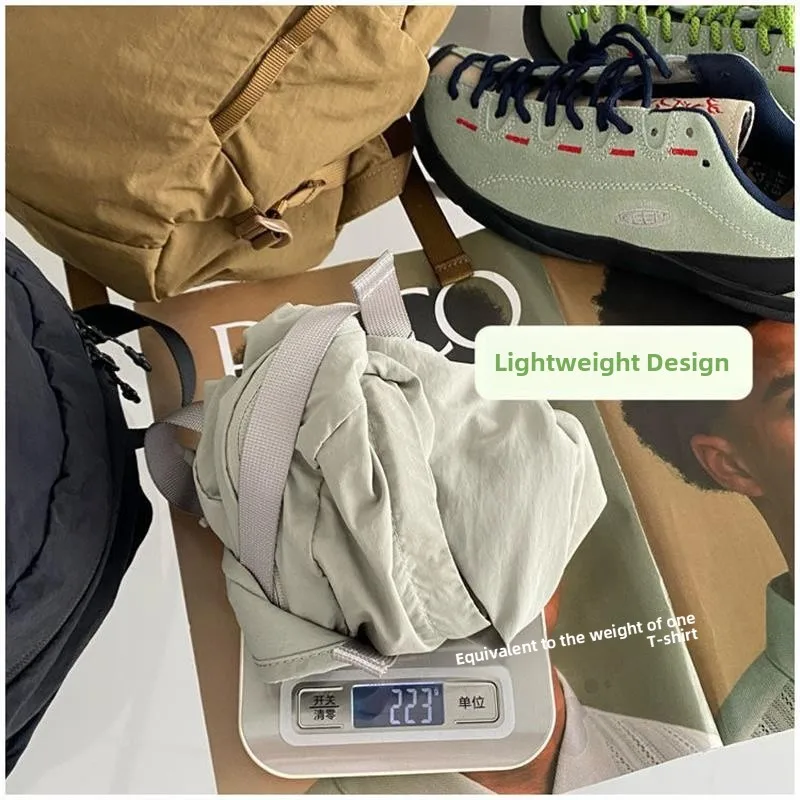 حقيبة ظهر خفيفة الوزن مقاومة للماء للمشي لمسافات طويلة، حقيبة محايدة بحمالتين للكتف سعة 4 لتر، بأسلوب بريطاني وإغلاق بسحاب، ...