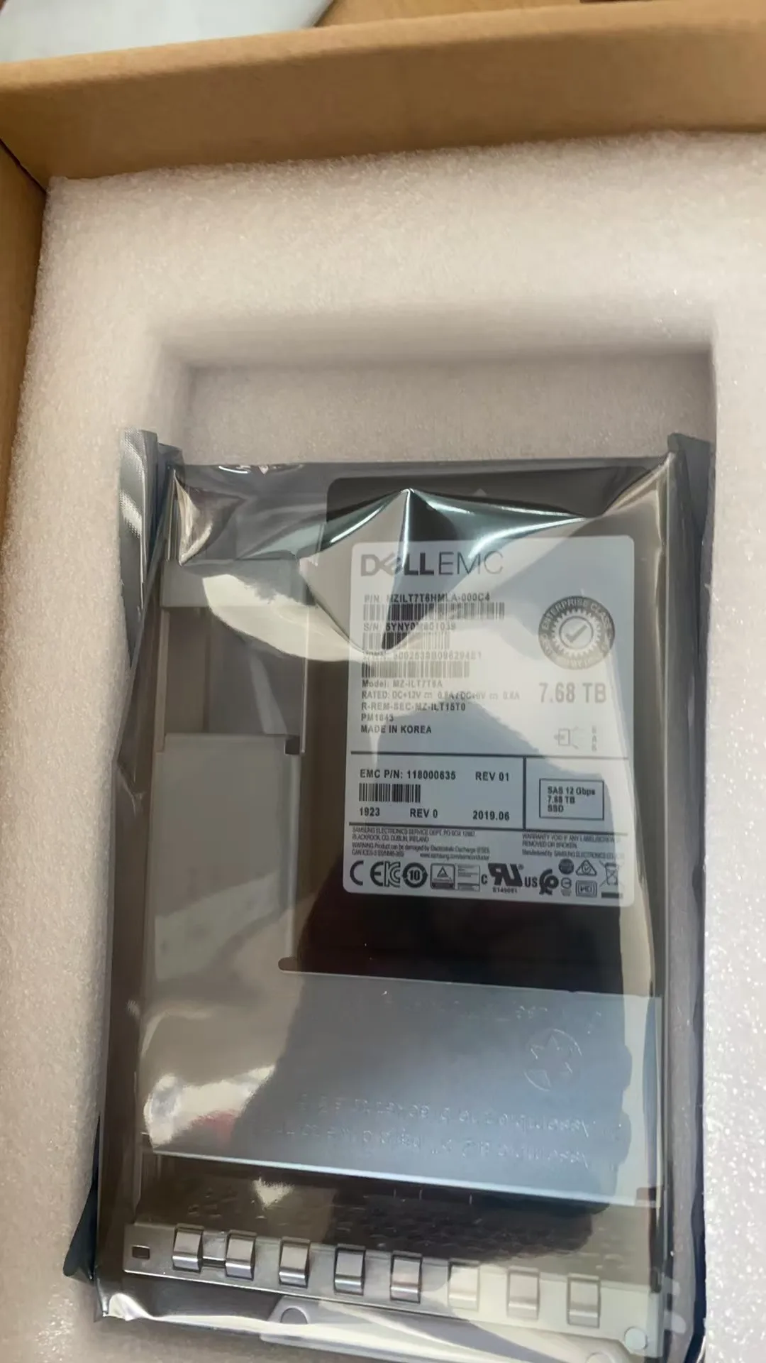 Hot Sale Dell PM1643 7.68T SAS 12G Enterprise SSD Solid State Drive