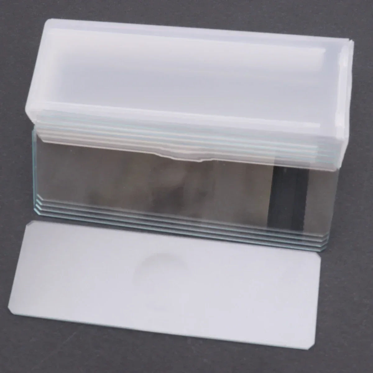 

5Pcs 1mm Thickness Cavity Glass Coverslips Single Concave Microscope Glass Slides Reusable Laboratory Blank Sample Cover Glass