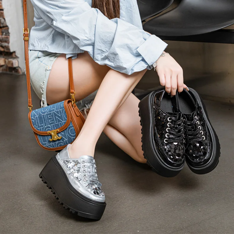 

Повседневные новые дышащие туфли-маффины на толстой подошве, женские простые однотонные трендовые туфли с блестками