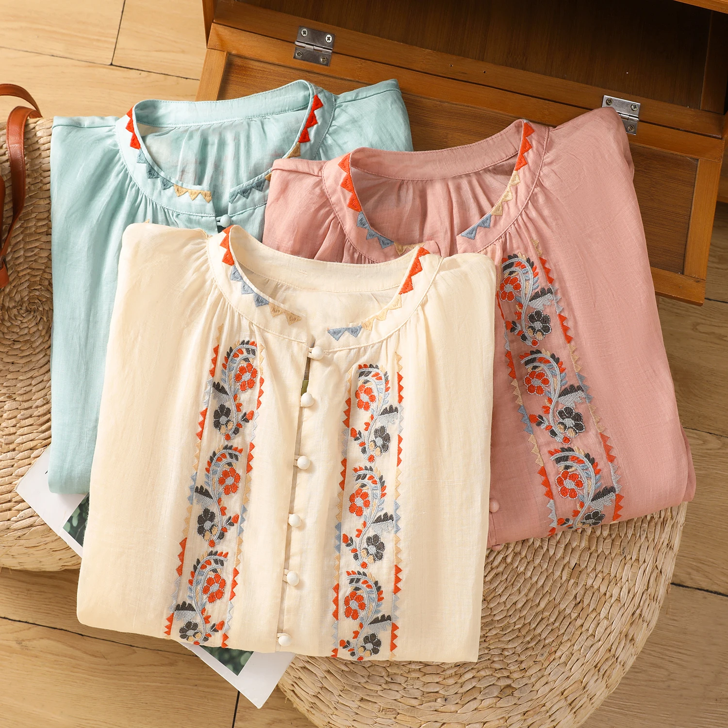 

Retro Ethnic Embroidered Long Sve Silk irt Lantern Sve Forest Girl Cotton Linen Top Women Thin Retro Sle