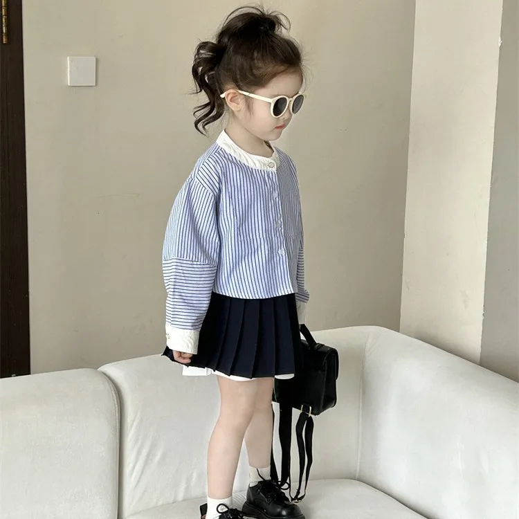 

Children's Korean Shirt 2024 Spring and Autumn New Children's Clothing for Girls Baby Vertical Tops and Fake Two-piece Skirt