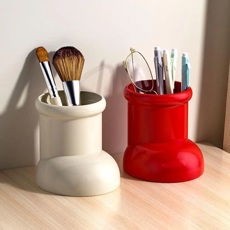 Creative Boot Shape Makeup Brushes Boxes Multi-purpose Pencil Holder Desktop Sundries Storage Box Organizer Home Decoration