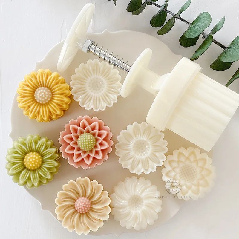 

4Pcs/Set 50g Daisy Shape Cookie Stamp Flower Mooncake Mold Spring Pastry Cake Decoration Tool Hand Pressure Home DIY Baking Mold