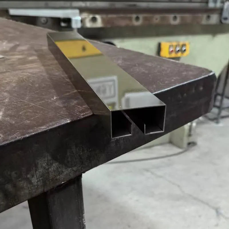 Customized Stainless Steel Glass Slot Recessed Glass Clamp Fixed Glass Strip Frame Recessed Frame Irregular Slot