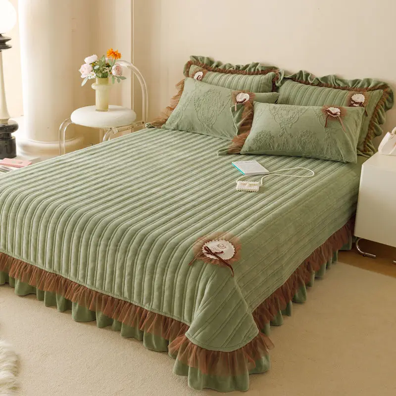 3pcs Quilted Bed Skirt Set  Bedspreads Warm Winter Mattress Covers Protector Elastic King Size Bedding Mattresses Pillowcases