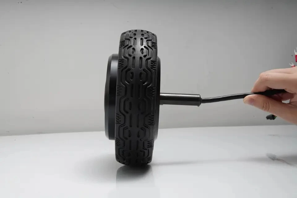 6.5 بوصة 7Nm 24Dc محرك محور عربة كهربائية بدون فرش محرك تيار مستمر محور واحد حزام عجلة كتلة