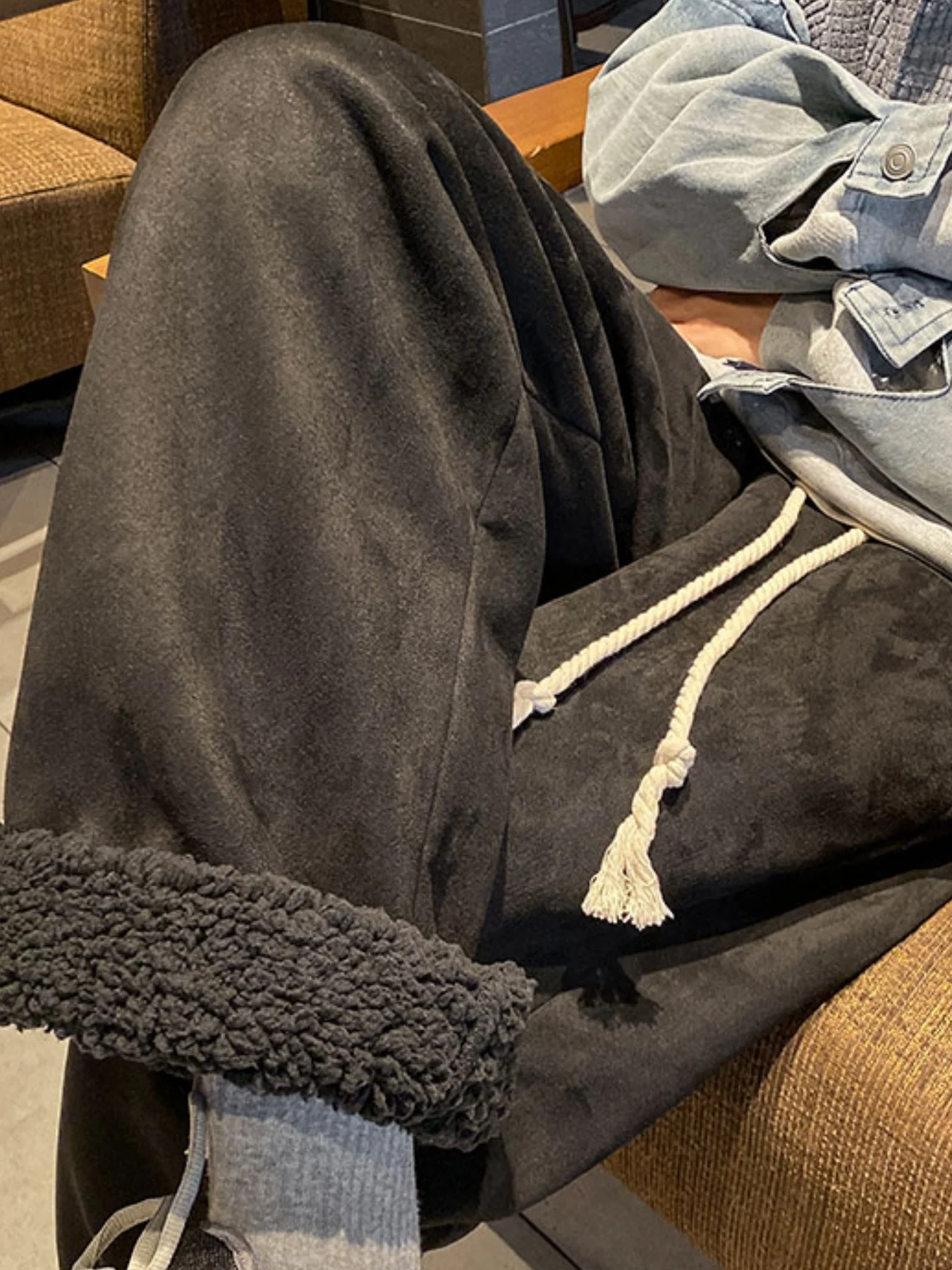 Pantaloni a gamba dritta casual americani in lana di agnello Melard, nuovo stile invernale per donna, ispessito, versatile, caldo, ampio, foderato in pile per studenti, pantaloni di marca pigri e alla moda