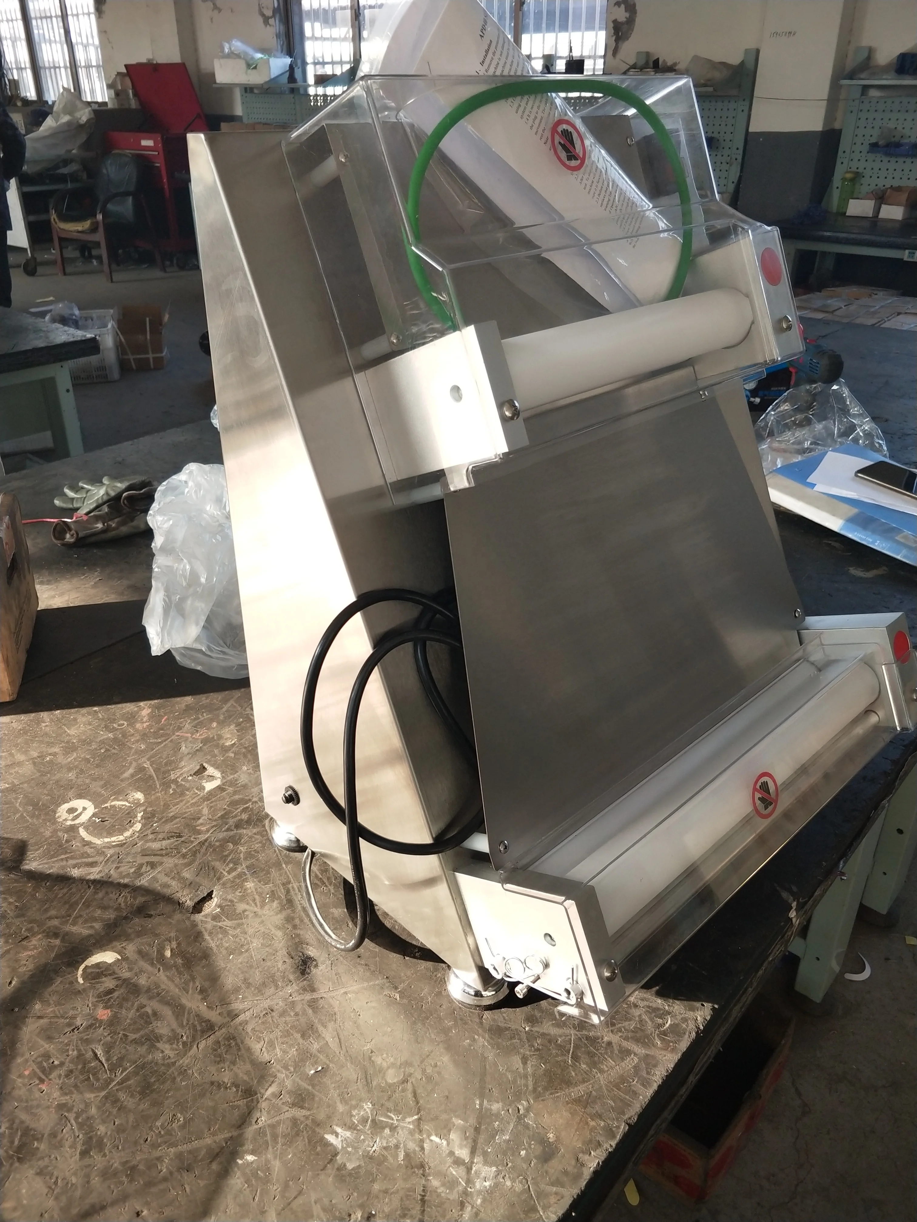 ماكينة ضغط العجين للبيتزا مقاس 40 سم، ماكينة فرد العجين اليدوية