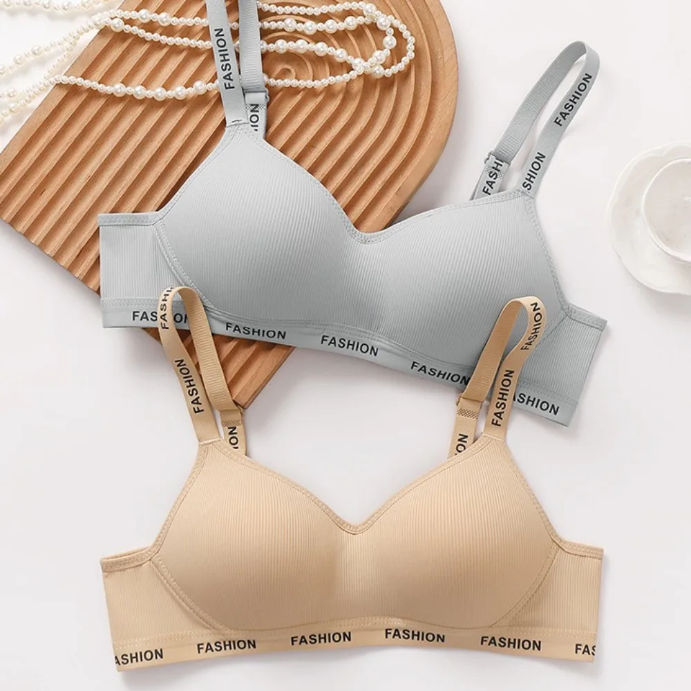 

English Letter Big Cup Wireless Deep V Bra Close-fitting Large Big Cup Large Brassiere Women Lingerie Shockproof