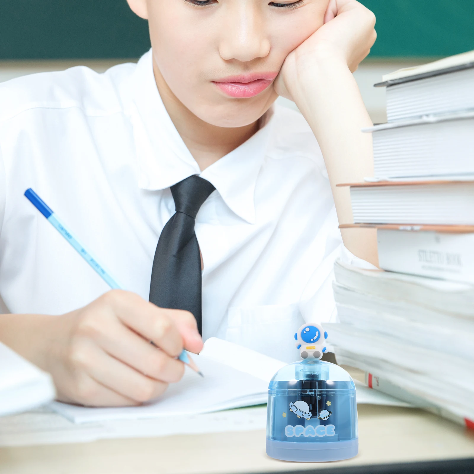 

Chic Cartoon Electric Pencil Sharpener Reliable Texture Convenient Fast Sharpening Students Classroom Household