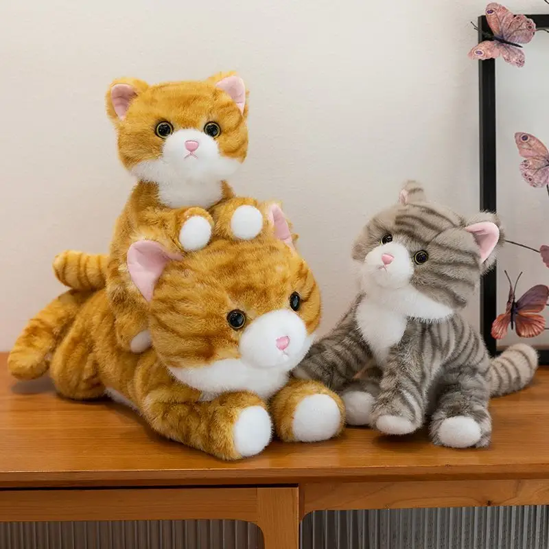 ตุ๊กตาแมวเหมียวเหมือนจริง ลายเส้นแมวดำ พร้อมดอกไม้สามดอก ของขวัญวันเกิดสำหรับเด็กผู้หญิง