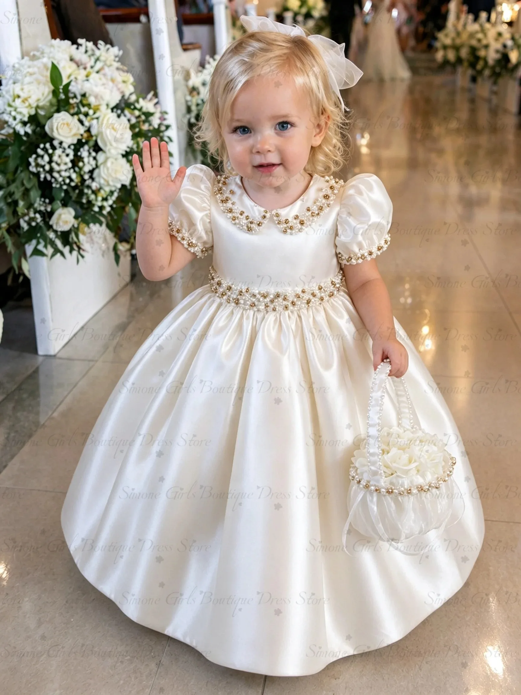 Großhandel: Weißes Satin-Blumenmädchenkleid für Hochzeiten, Puffärmel, Perlenstickerei, Kindergeburtstag, Erstkommunion, Ballkleider, nach Maß – Detail 2