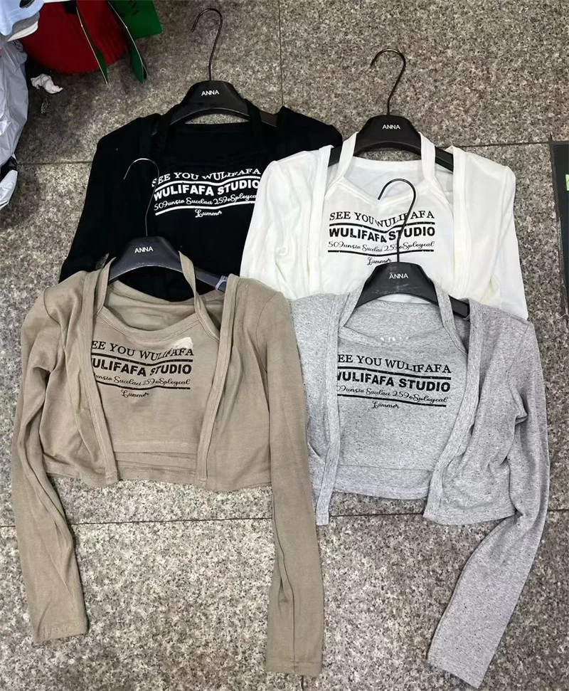 

American Retro 2024 Autumn Letter Print Short Sleeve Long Women's Cardigan Two-Piece Set with Neck Hanging And Chest Pad Strap