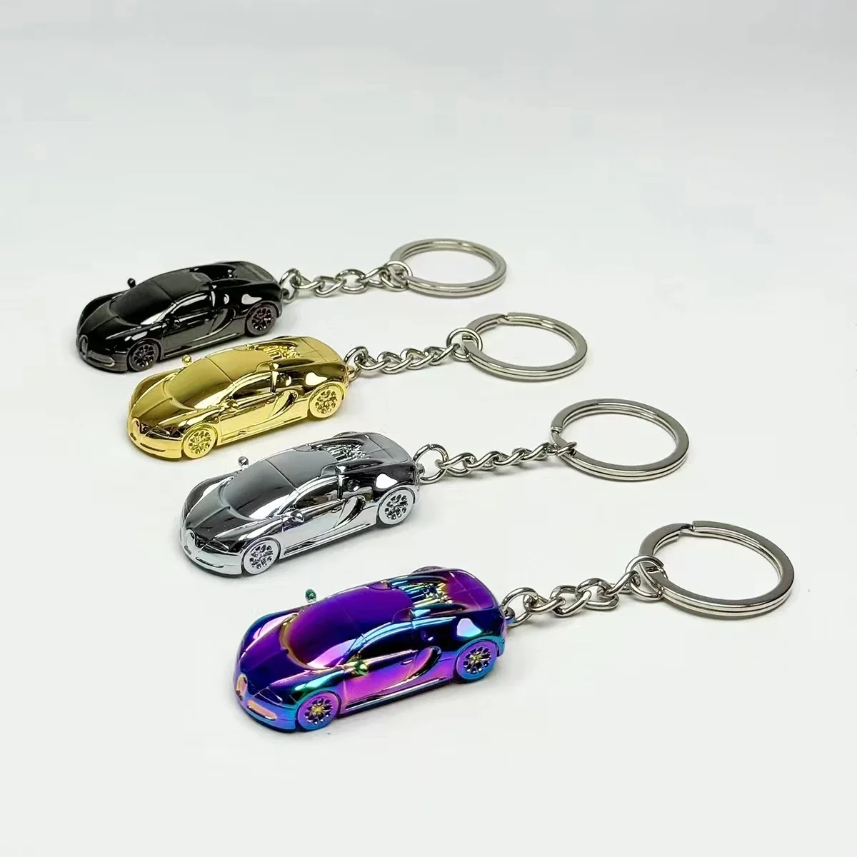 **Pre-order ** Seeker 1:87 Veyron Super Sport Electroplated gold Model Keychain