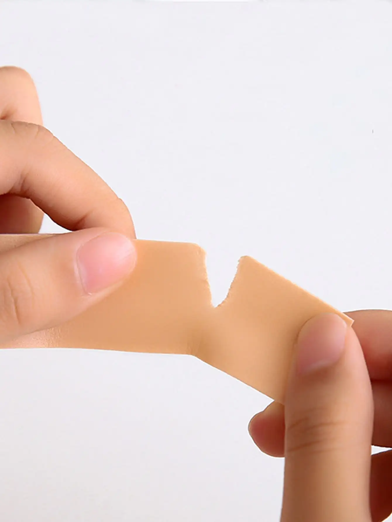 Taśma ochronna do pielęgnacji dłoni i stóp Jednoczęściowa elastyczna, odporna na ścieranie taśma na piętę Wielofunkcyjna taśma sportowa z pianki