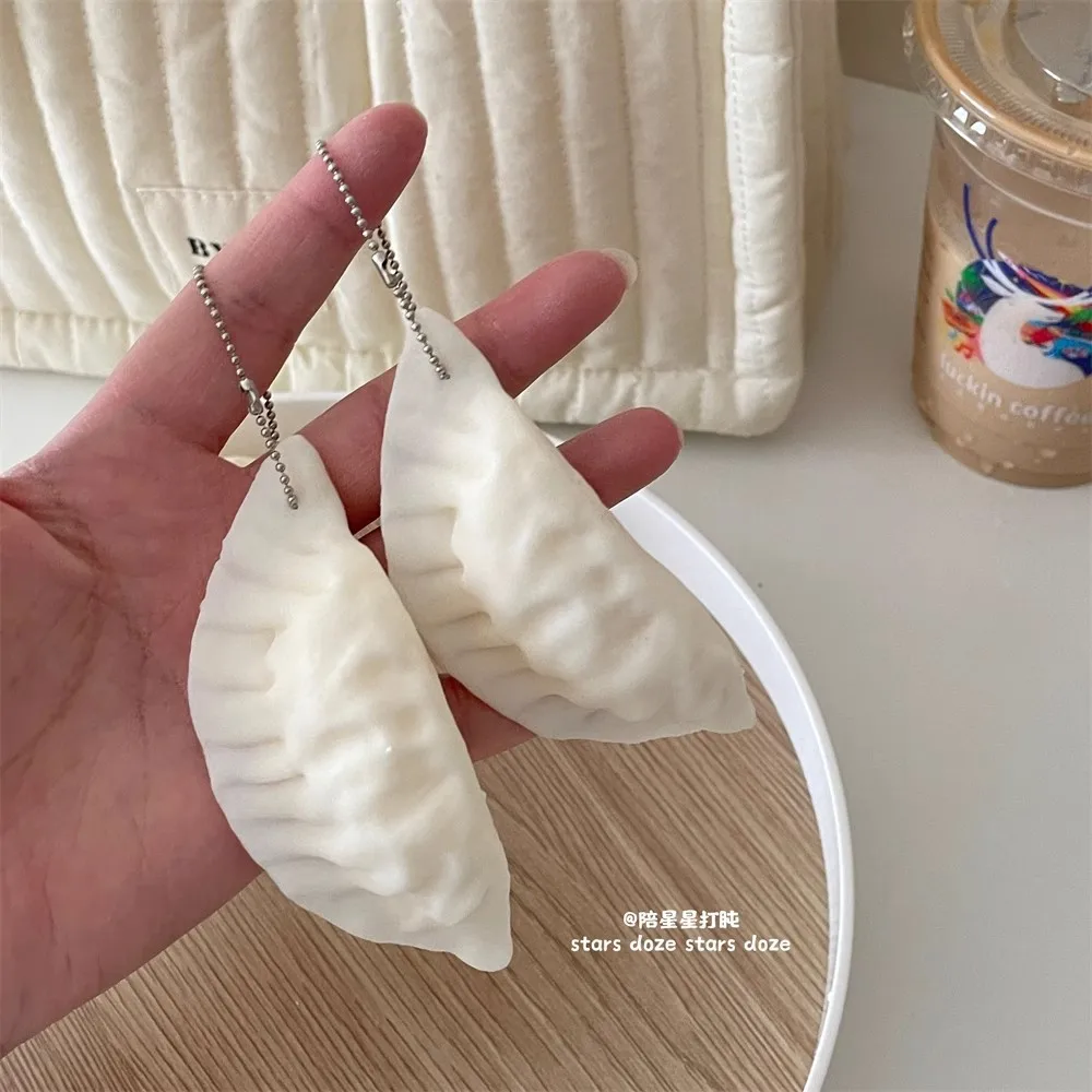1PCS Cute Mini Dumpling Squeeze Toy Keychain Pendant Designed As a Simulation Food Decoration Perfect for Decompression Gifts
