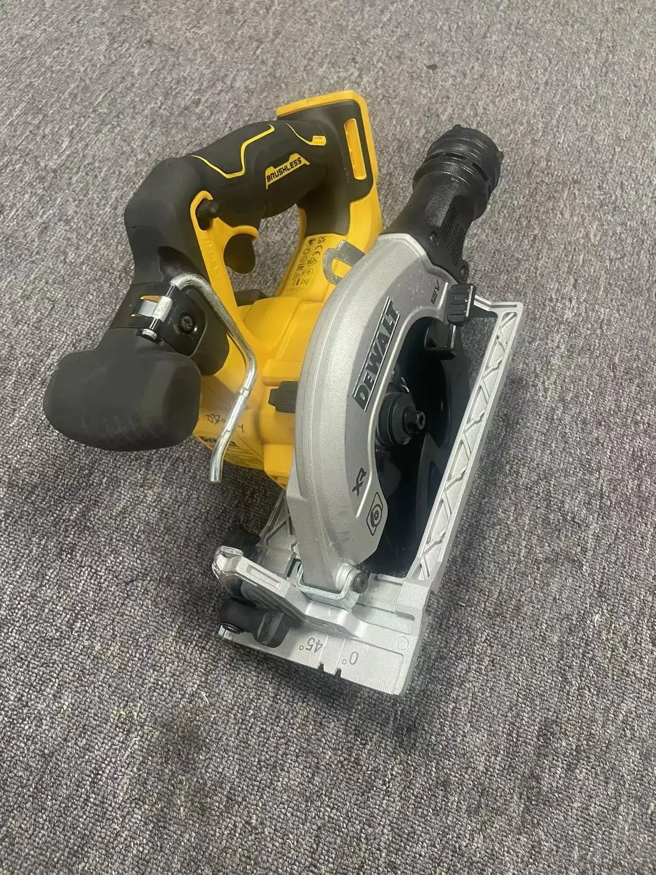 DEWALT DCS512N 12V  Scie Circulaire 140mm SAW Used (only body)