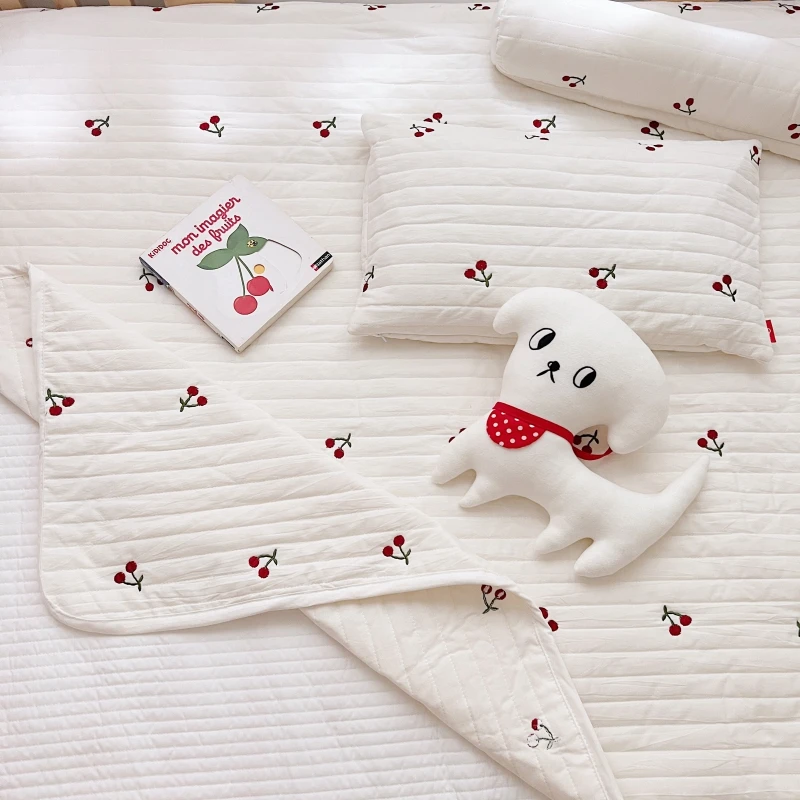 Korean Quilted Crib Sheet Bear Olive Bunny Embroidery Baby Cot Sheet Cotton Kids Mattress Infant Bed Cover Allow Custom Made