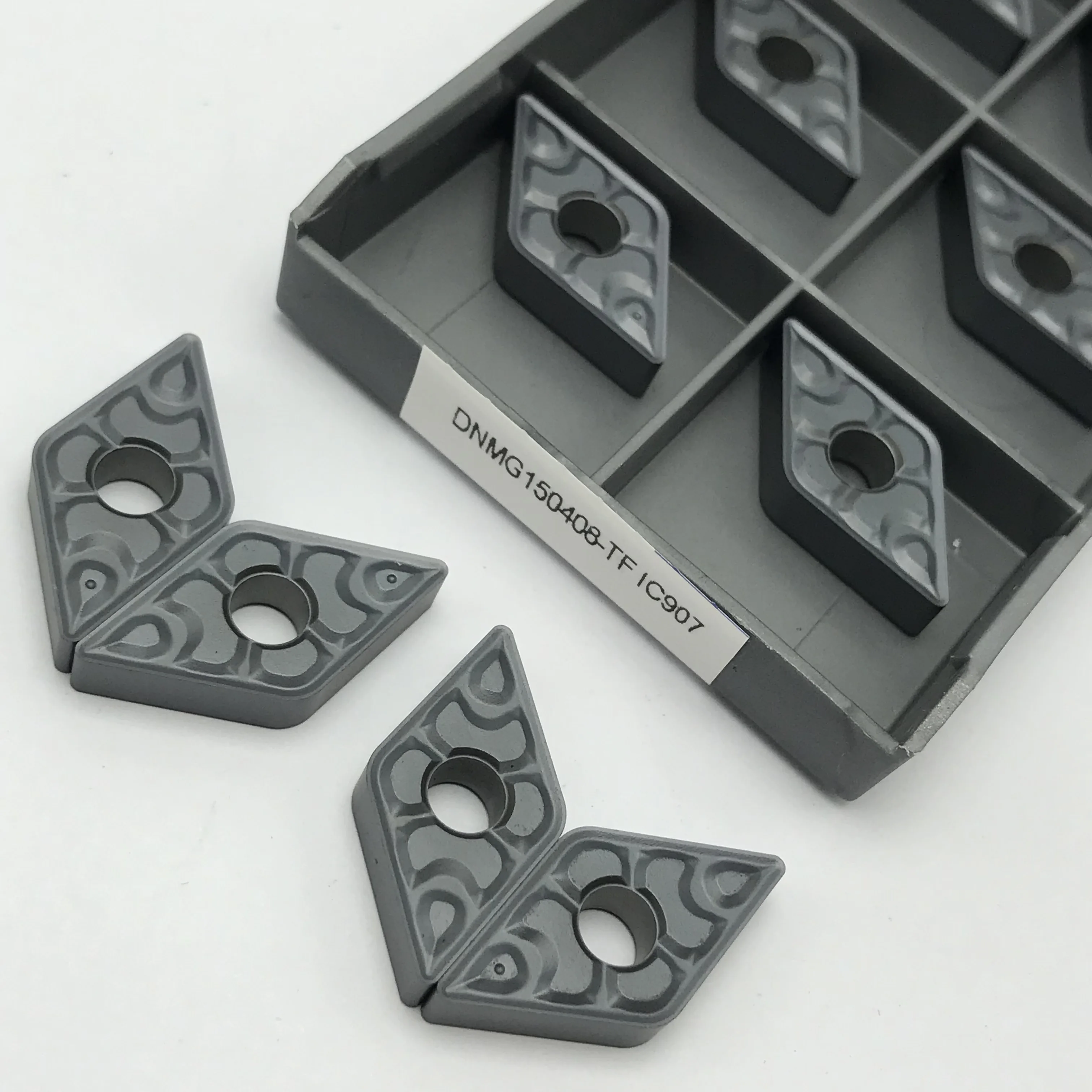 DNMG150404 DNMG150408 IC907/908 Carbide insert External turning tool High quality turning insert CNC  Lathe tool Cutting tool