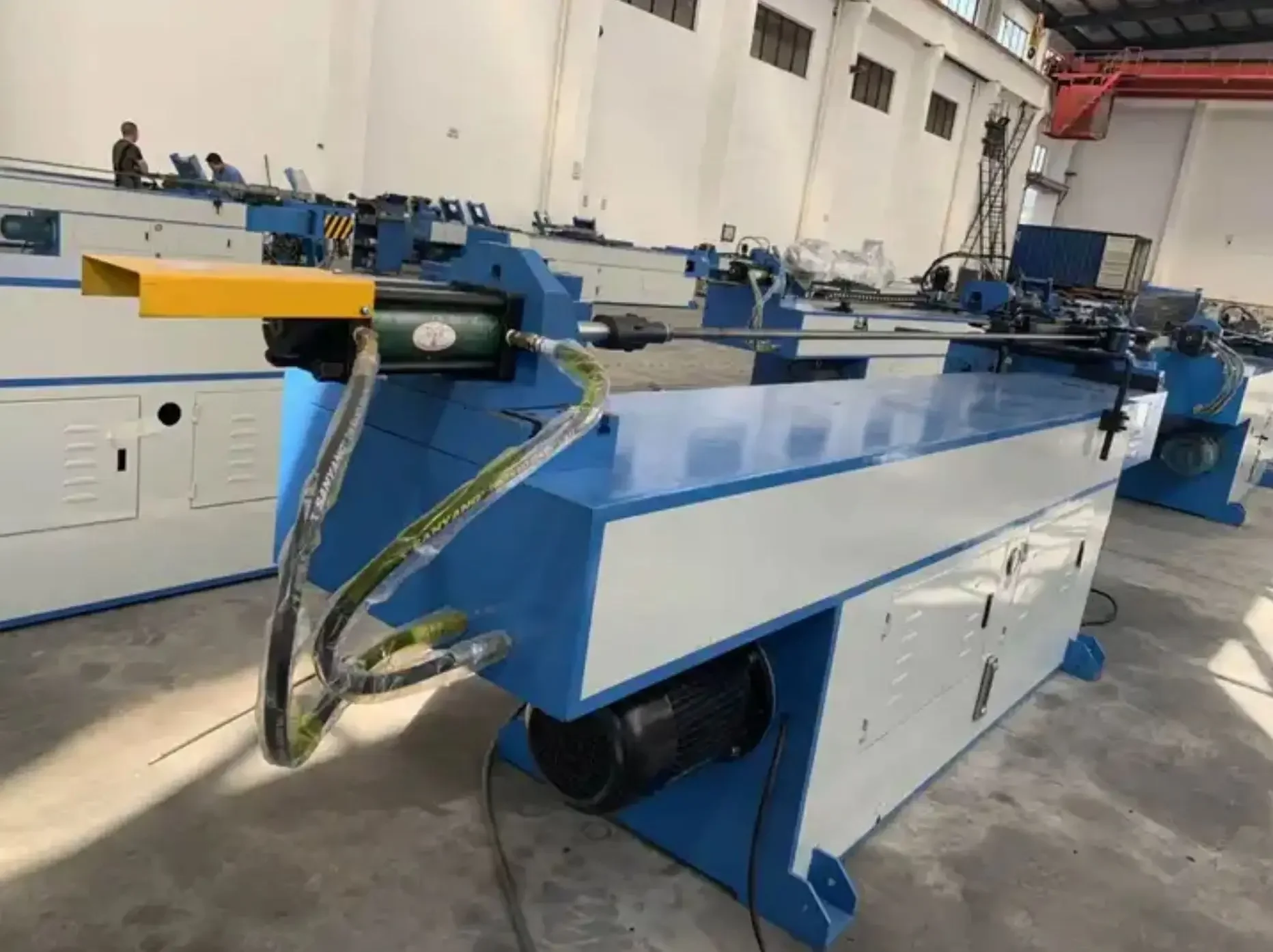 آلة ثني الأنابيب والأنابيب المعدنية الهيدروليكية اليدوية متعددة الوظائف عالية الدقة Dobladora De Tubos