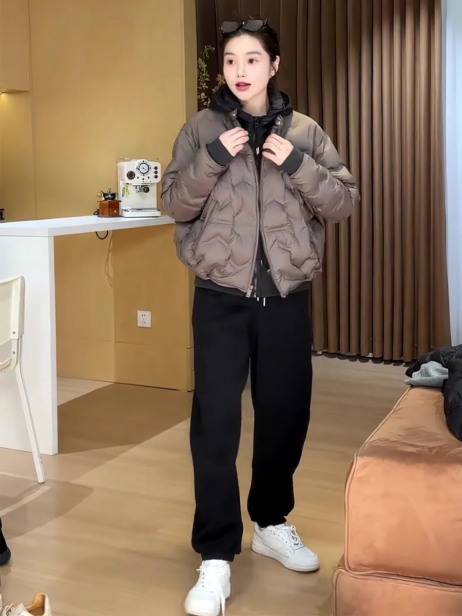 

Карамельная легкая стеганая куртка для женщин: модная, универсальная, с капюшоном, теплая верхняя одежда, повседневная, свободного кроя, с длинными рукавами, на молнии