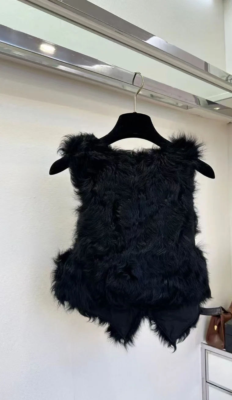 

Зимний новый модный и элегантный мягкий плюшевый жилет из козьей шерсти с поясом, женская одежда