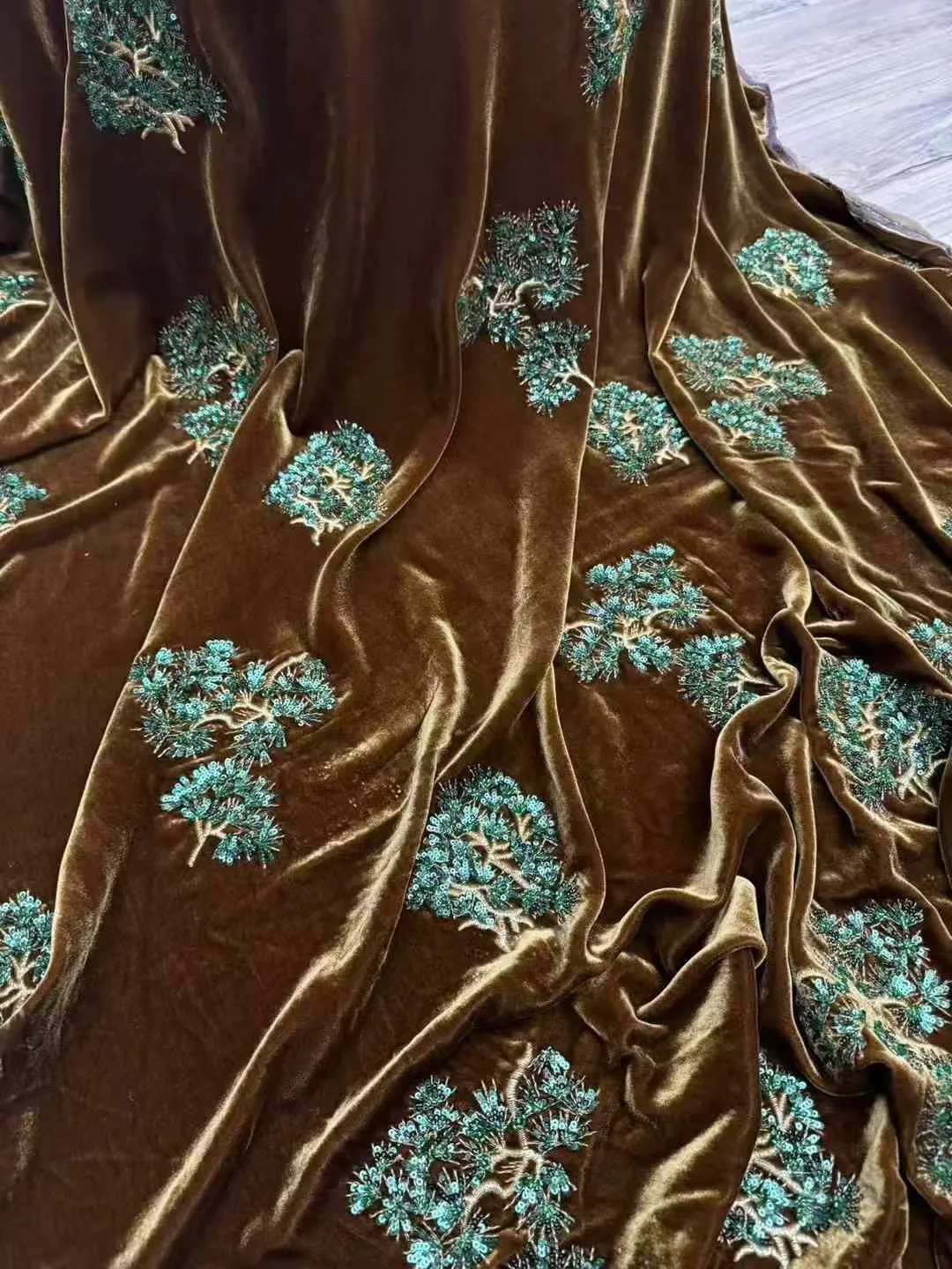 Green Pine Needle Silk Maillard Silk Velvet Heavy Industry Beads Embroidery Coat Cotton-Padded Jacket Autumn Winter Vest Fabric