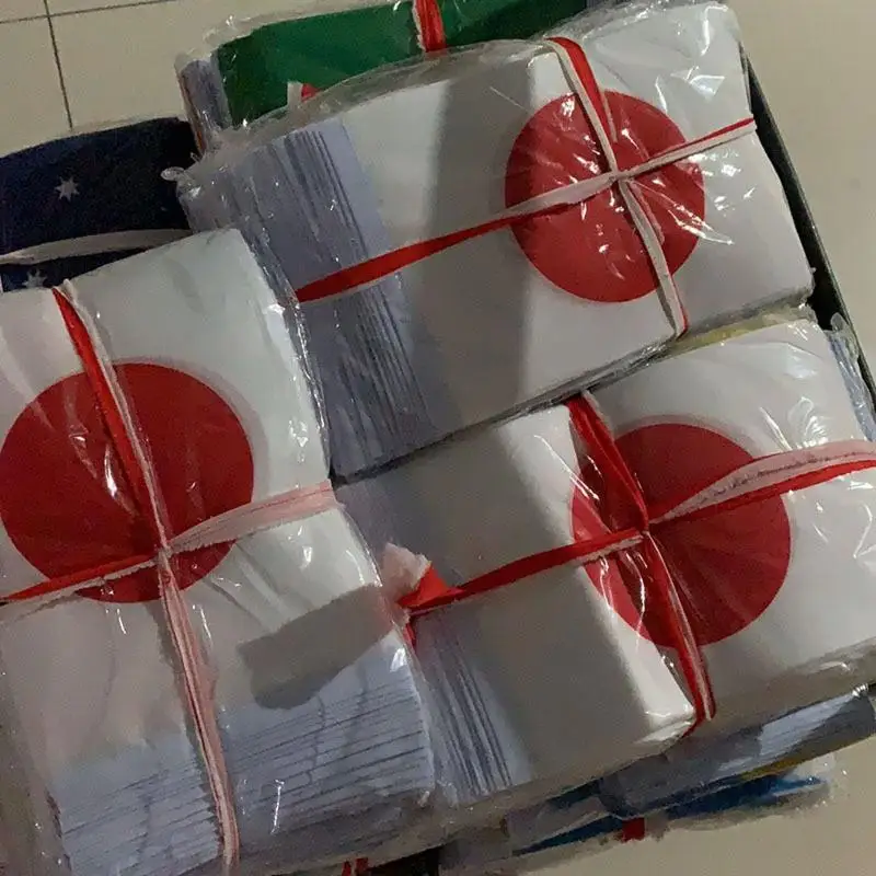 Q39b 50pcs/مجموعة العلم العالمي للبلاد الدولية التي عقدت العلم الصغير الصغير المصغر على العلم الوطني على تزيين الحفلات العصي