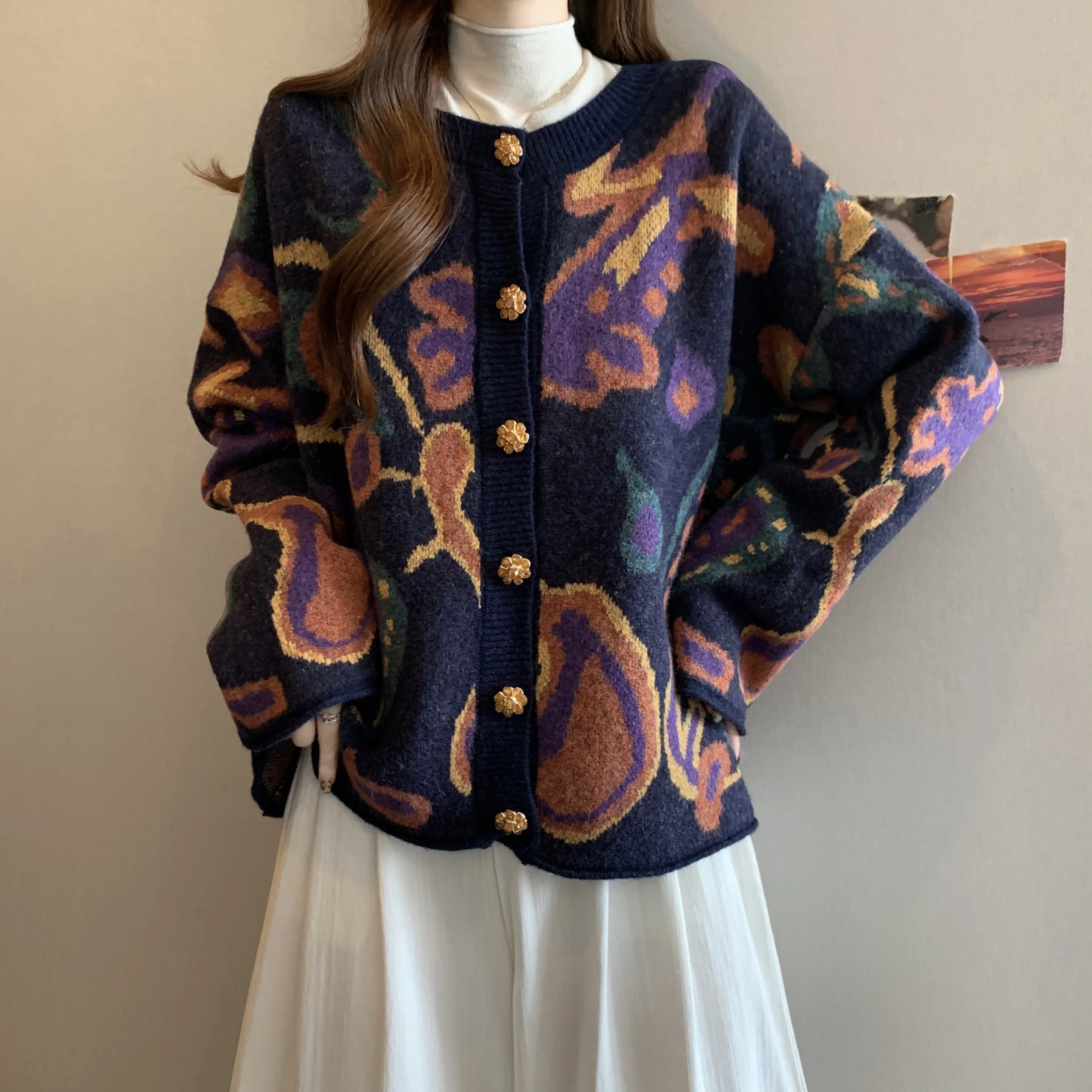 

Faionable round Ne Knitted Sweater Coat Women's Autumn Winter New Arrival Small Fraance Sle Embroidery High-End Feeling