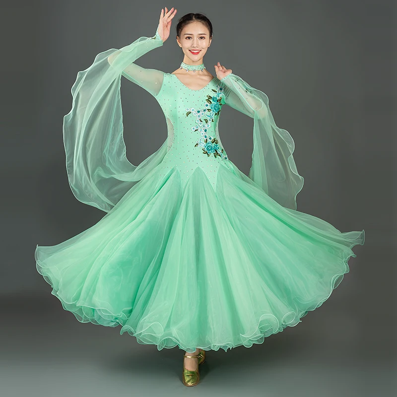 Fashion Advanced New Modern Dance Diamonds Swing Dress Performance Clothing National Standard Dance Competition Dress Waltz