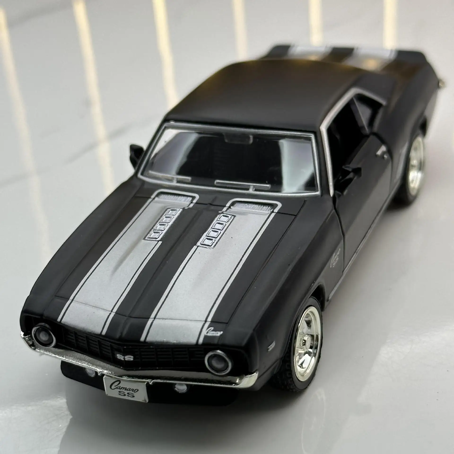 1:36 1969 Chevrolet Camaro SS Car Model Scale Metal Diecast Replica Home Miniature Art Vehicle Hobby Decoration Kid Boy Toy A318