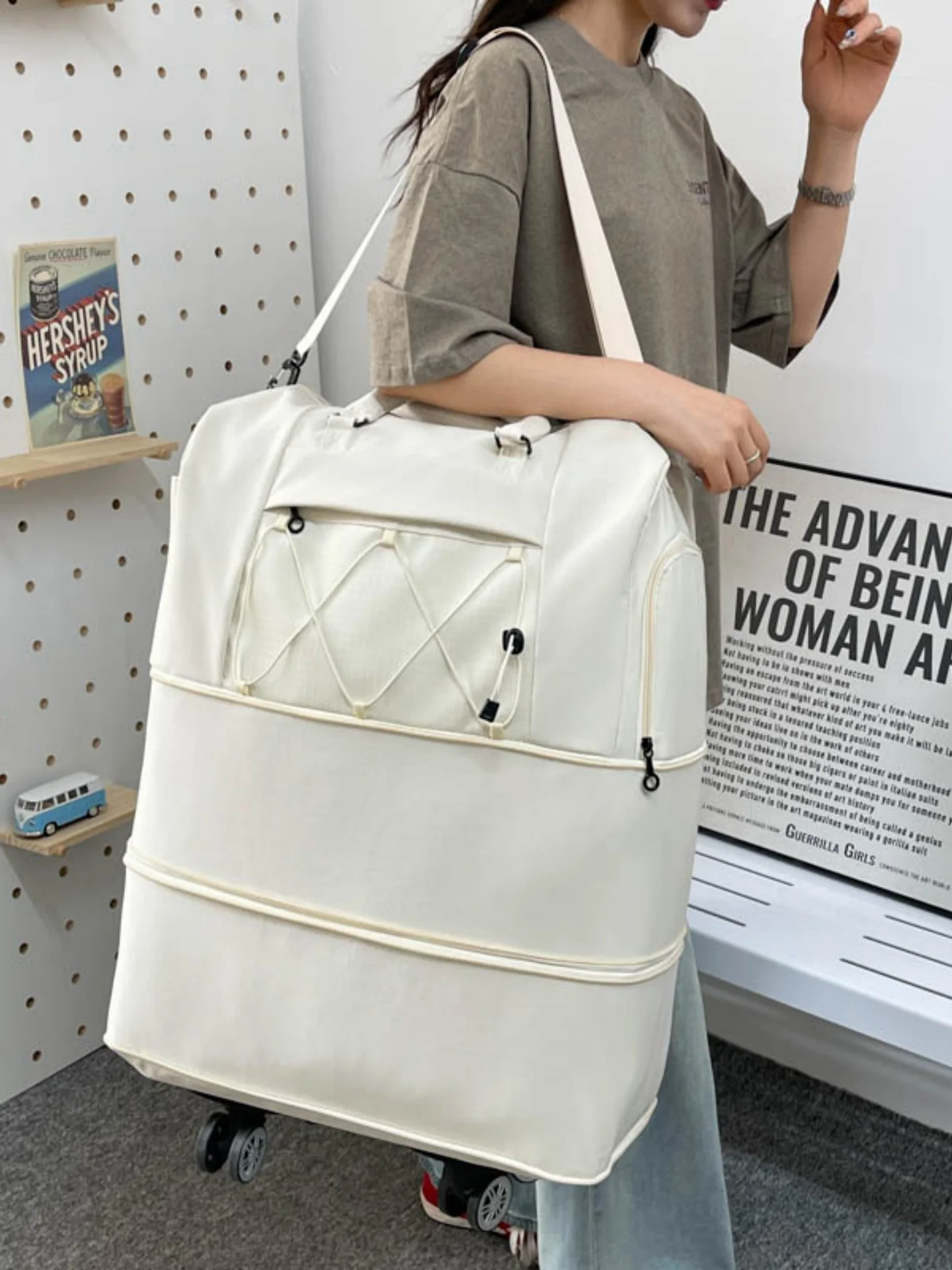 large-capacity-travel-bag-women's-crossbody-handbag-lightweight-check-in-bag-dry-wet-separation-expandable-shoulder-bag