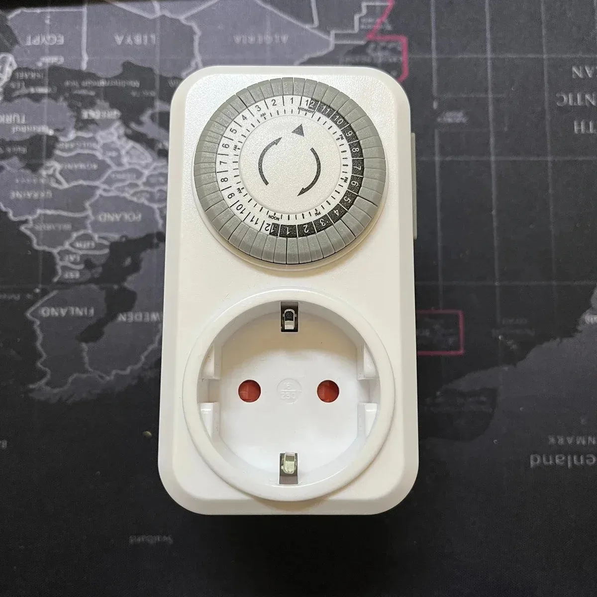 Mechanical Timer Socket Germany Plug 24 Hour Cycle Automatic Switch Electrical Outlet 16A 3680W High Power for Spain
