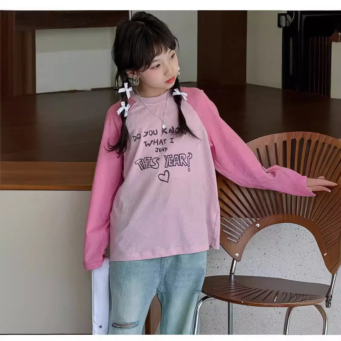 

Children Trendy T-shirt Big Kids and Girls Bottom Shirt 2024 Spring New Children Long Sleeved Letter T-shirt Children Wear