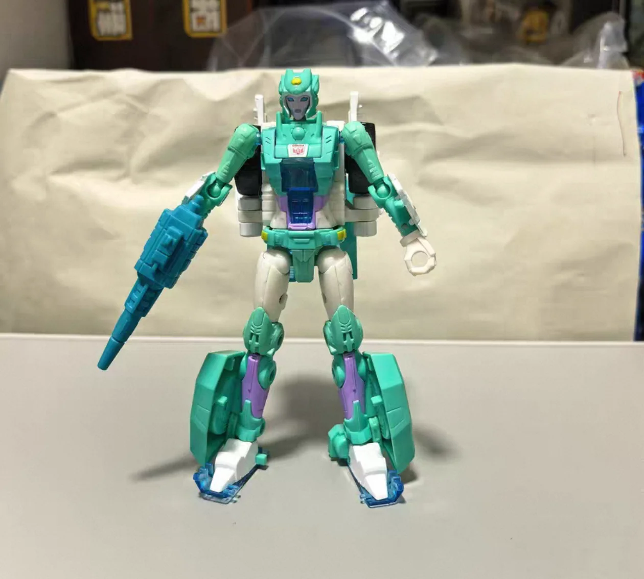 

Rare Genuine Hasbro Transformers POTP Deluxe Moonracer Female Autobot Transformable Action Figure