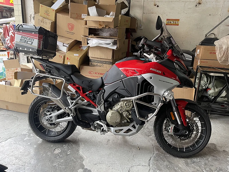 For Ducati Multistrada V4 fuel tank paste speed anti slip paste side paste Motorcycle Tank Traction Side Pad 2023 NEW
