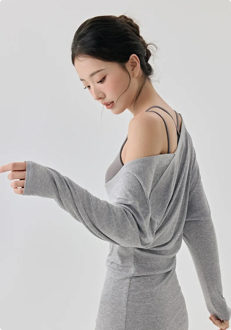 Lockere Fitness-Bluse mit großem U-Ausschnitt, sexy Trainingsjacke, langer Stil, der das Gesäß und unangenehme Linien bedeckt, weich für Frauen. – Detail 5