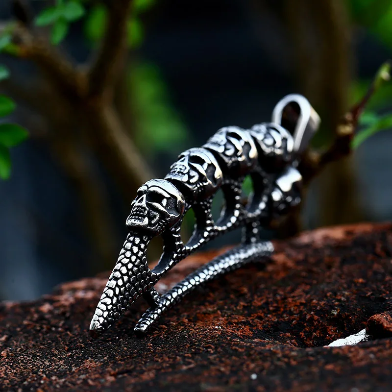 Cool Heavy Bicycle Chain Skull Brass knuckles Pendant Stainless Steel Jewelry Motor Biker Skull  Men Pendant BP8-660