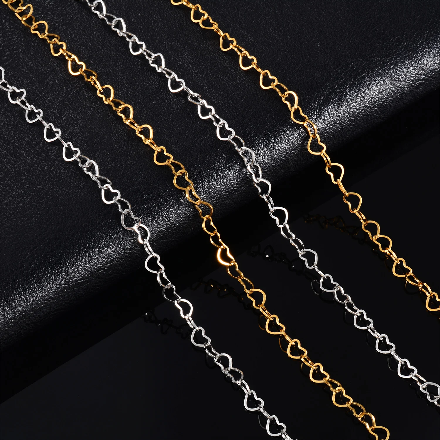 Elegante Halskette mit hohlem Herz aus Edelstahl, süße, niedliche Liebeskette, Choker für Freundin, Frauen, Schmuckgeschenk – Detail 1