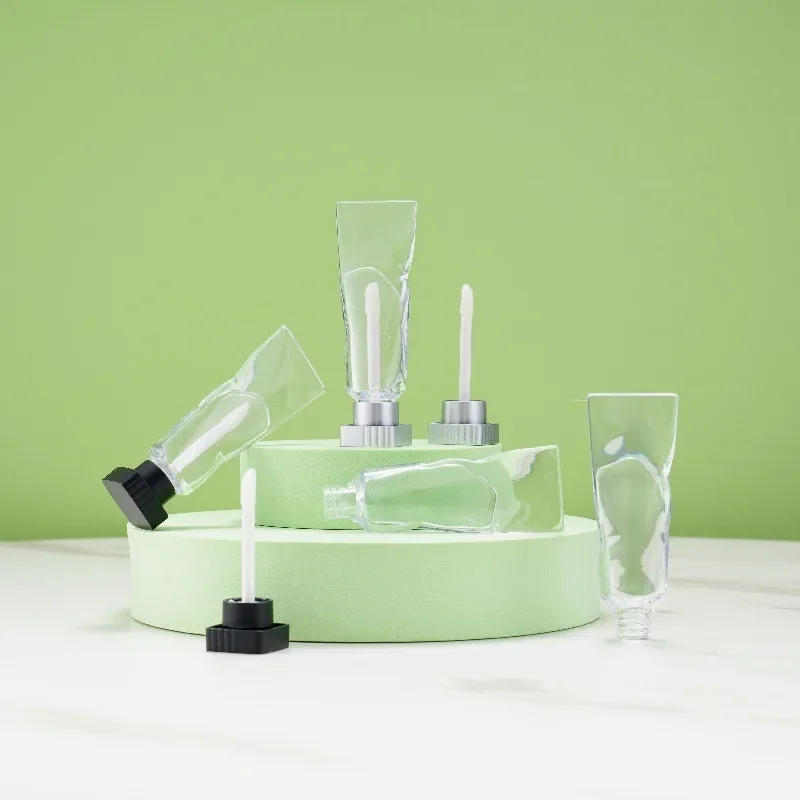 50 قطعة من البلاستيك الفريد القابل لإعادة الملء الأسود آيس كيوب أحمر الشفاه التعبئة والتغليف معجون الأسنان شكل أنابيب حاوية ملمع الشفاه مع قضيب 4 مللي