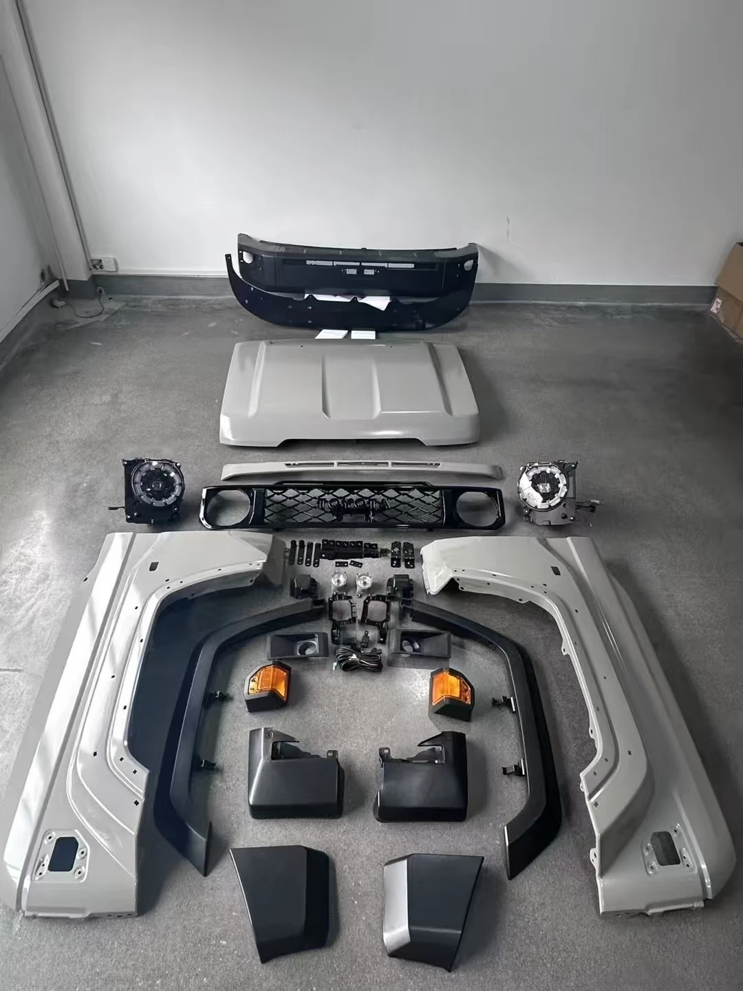 for Landcruiser 76 High Quality Body Kit for Landcruiser LC76 LC70 Upgrade to New Model 2024 Auto Tuning Accessories